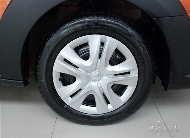 2014款 CROSS 1.5L 手动智驱感恩版
