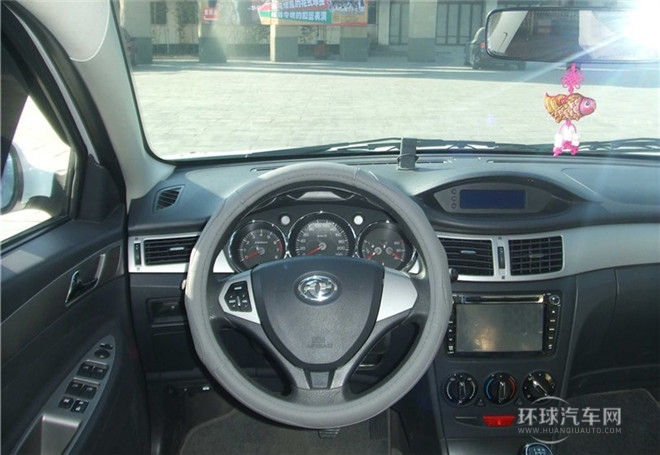 2014款 CROSS 1.5L 手动智驱尊尚型