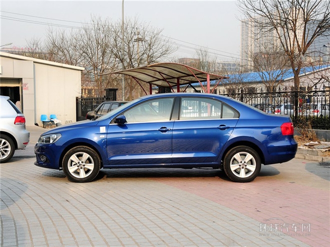2015款 1.6L 自动豪华型