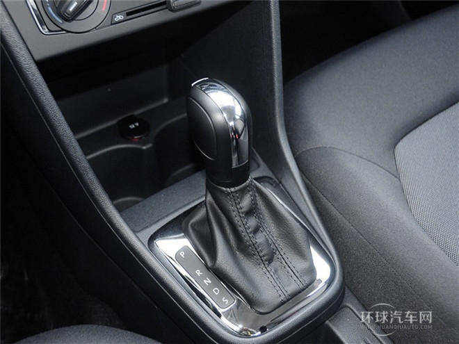 2015款 1.6L 自动时尚型