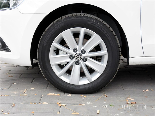 2015款 1.6L 自动舒适型