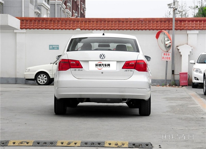 2015款 1.6L 自动舒适型
