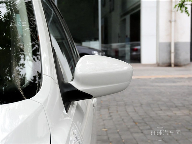 2015款 1.6L 自动舒适型