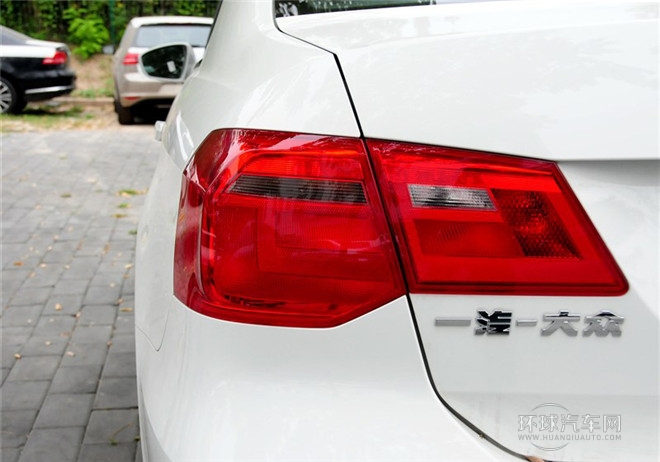 2015款 1.6L 自动舒适型