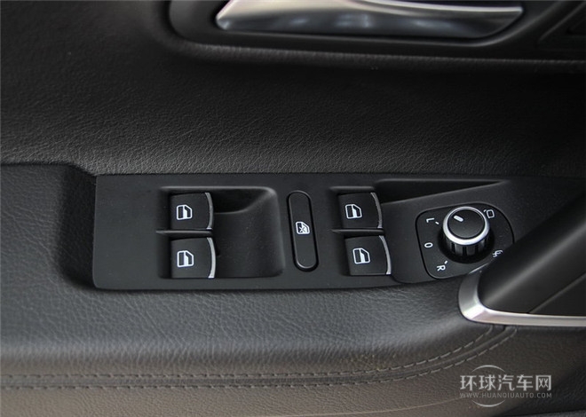 2015款 2.0TSI 尊贵型
