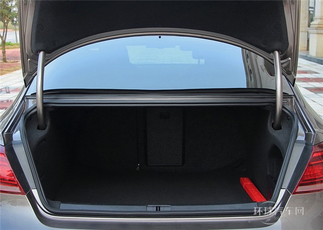 2015款 2.0TSI 尊贵型