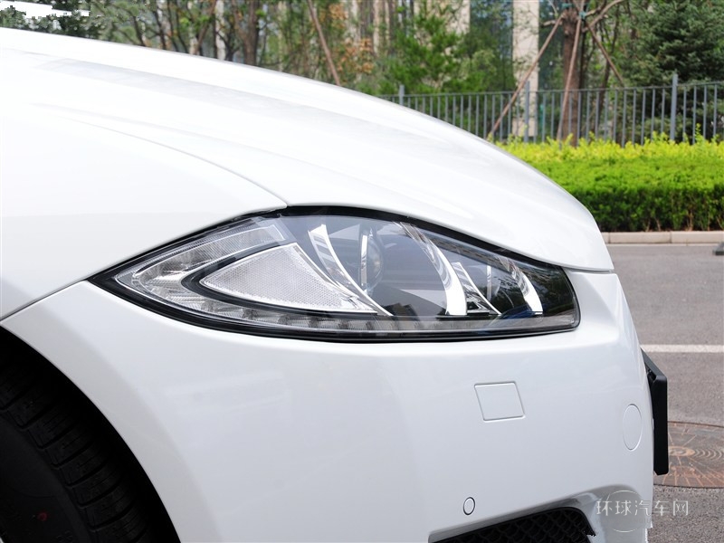 2015款XF 2.0T Sportbrake 风华版