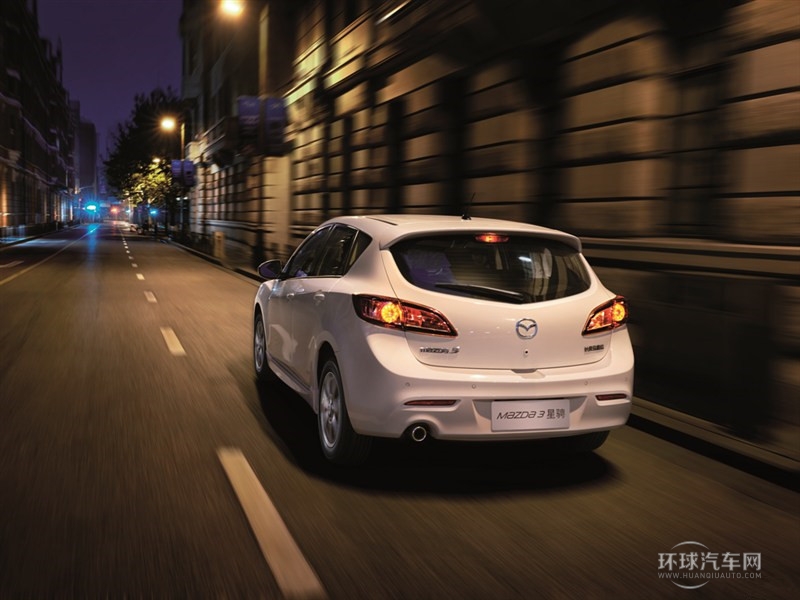 2015款 两厢 2.0AT运动型