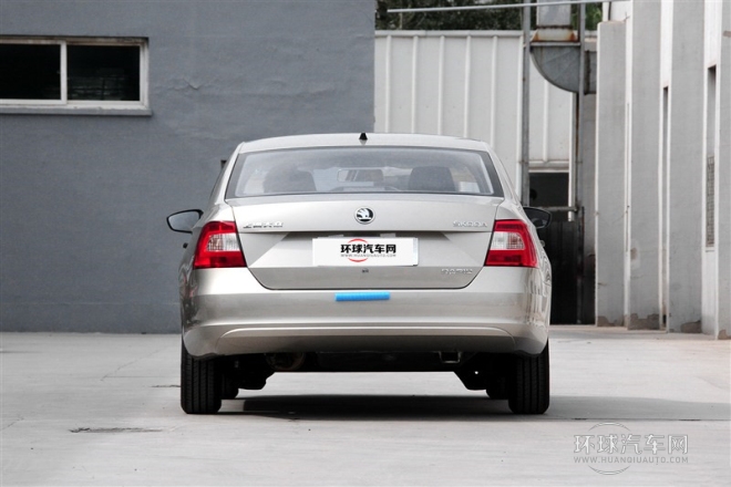 2015款 1.6L 自动乐选型