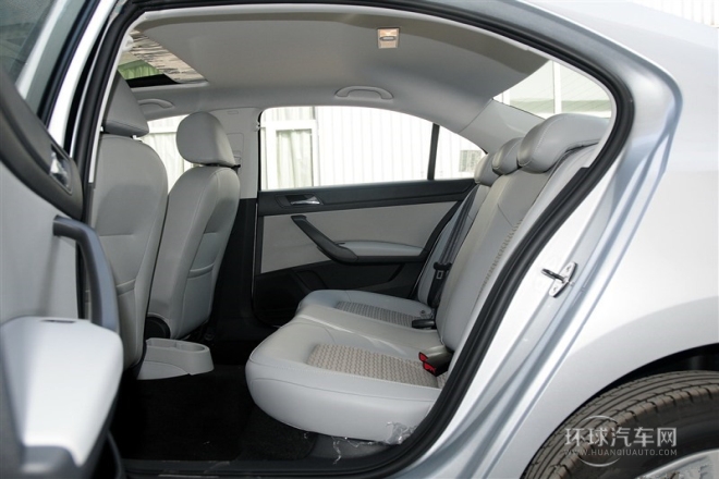 2015款 1.6L 自动智选型