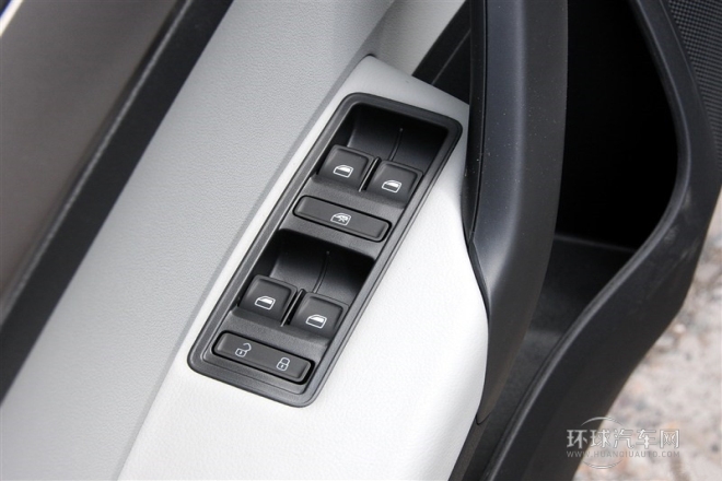 2015款 1.6L 手动优选型