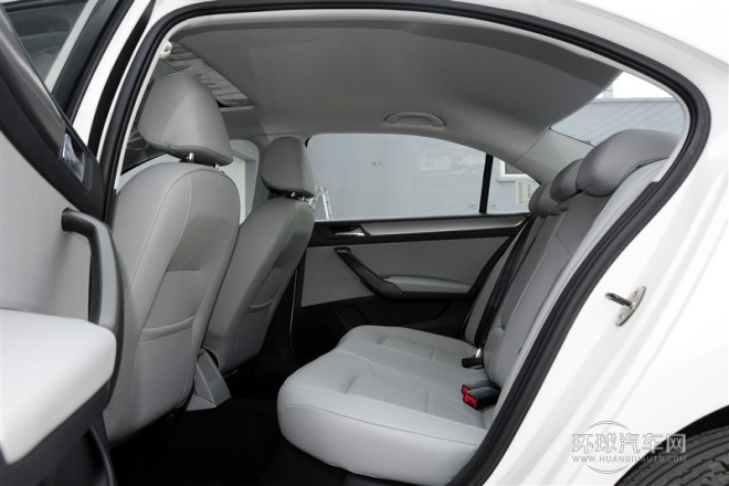 2015款 1.6L 手动优选型