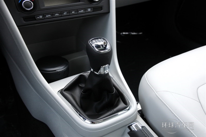2015款 1.6L 手动优选型