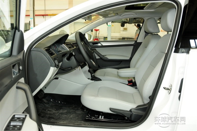 2015款 1.6L 自动优选型