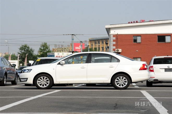 2015款 1.6L 自动优选型