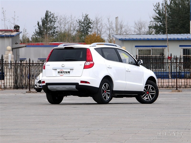 2015款 运动版 2.0L 自动尊享型