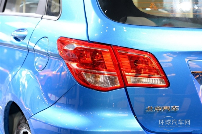 2015款 两厢 1.5L 自动乐尚版