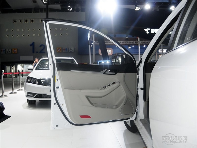 2015款 1.3T 6MT 尊贵型