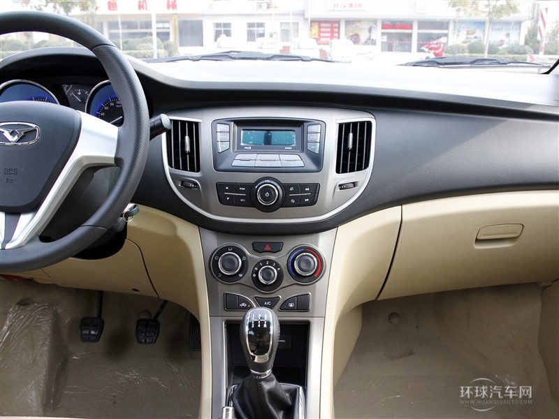 2015款 1.5L 手动黄钻型