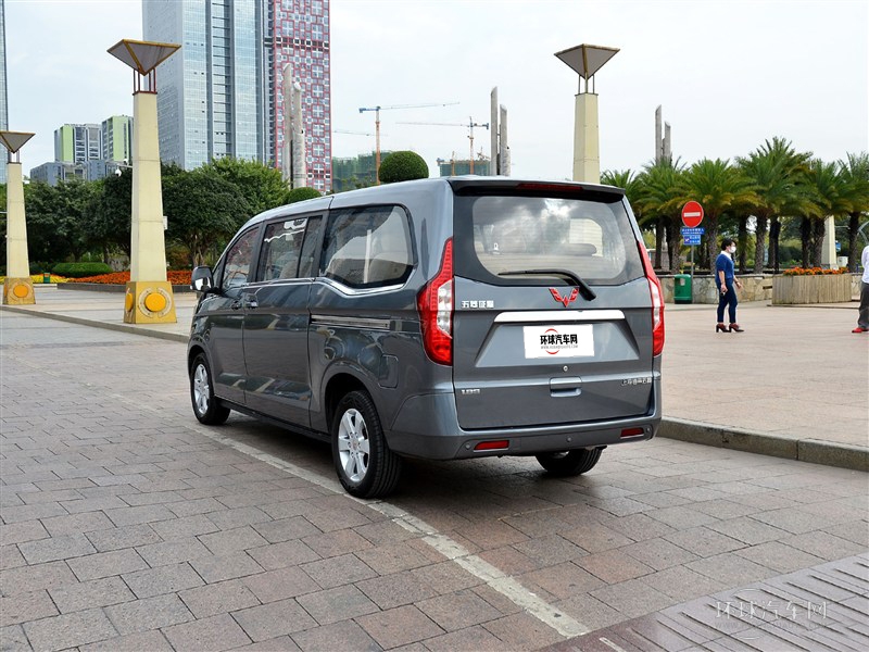 2015款 1.8L 豪华型