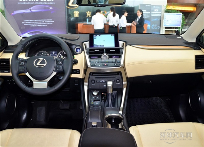 2015款 300h 全驱 锋芒版
