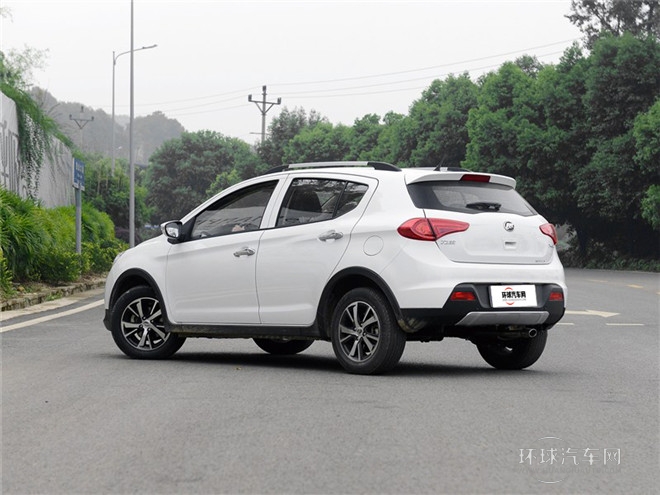 2014款 1.5L 手动豪华型