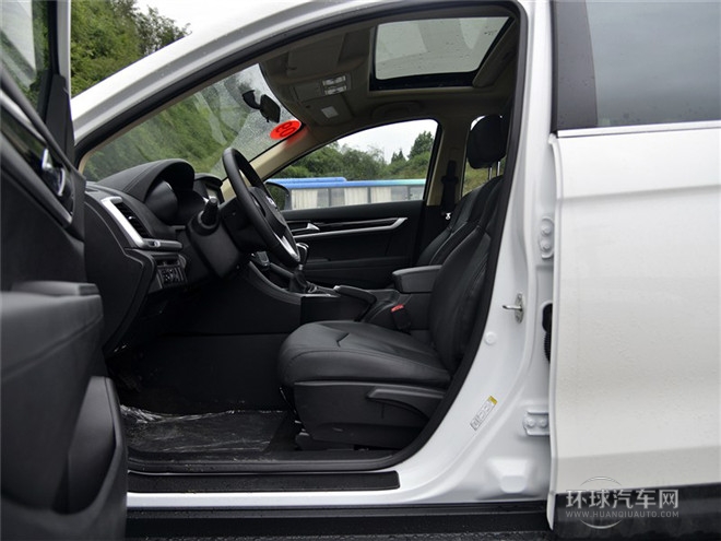 2015款 2.0L 手动智逸型