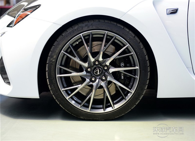 2015款 F 5.0L 碳纤维版