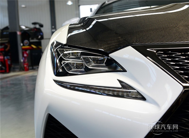 2015款 F 5.0L 碳纤维版