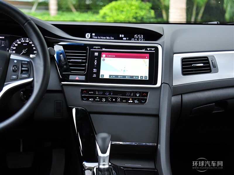 2015款 2.0L 尊贵版
