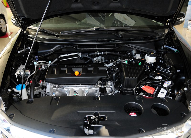2015款 1.8L 自动豪华版