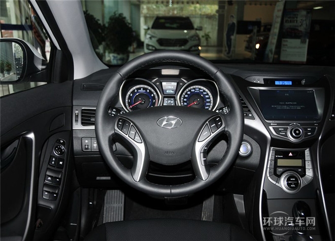 2015款 1.6L 自动尊贵型