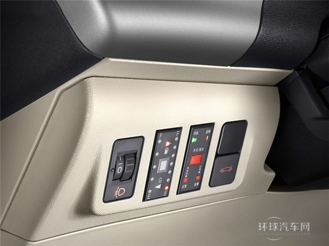 2014款 1.6L 手动时尚型天窗版CNG