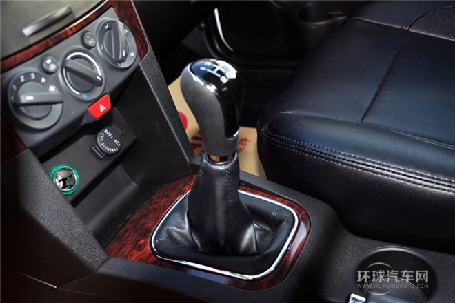 2014款 1.5L 手动精英版