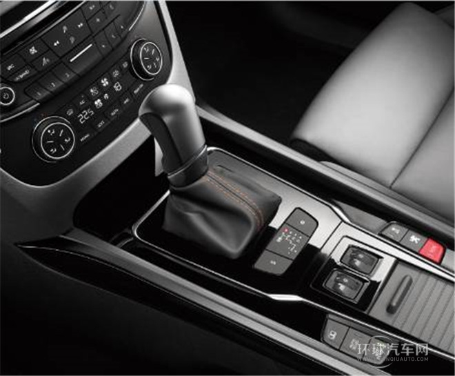 2015款 2.0L 自动致臻版