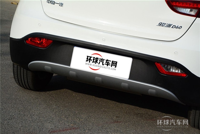 2014款 1.8L 自动尊贵型