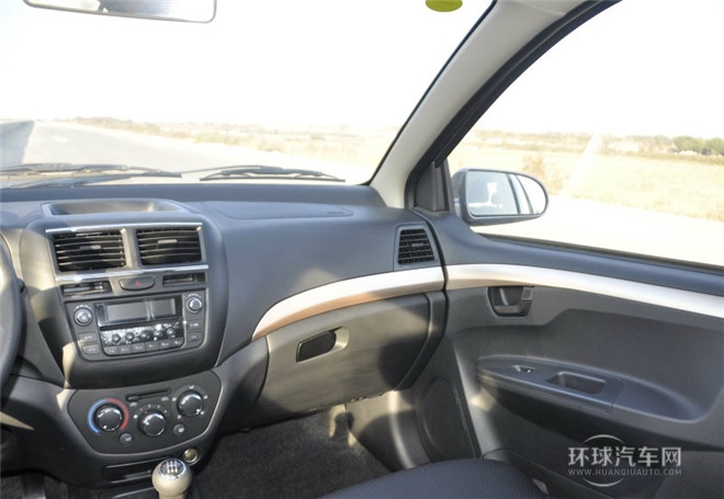 2014款 1.5L 手动精英型