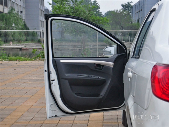 2014款 1.5L 手动进取型
