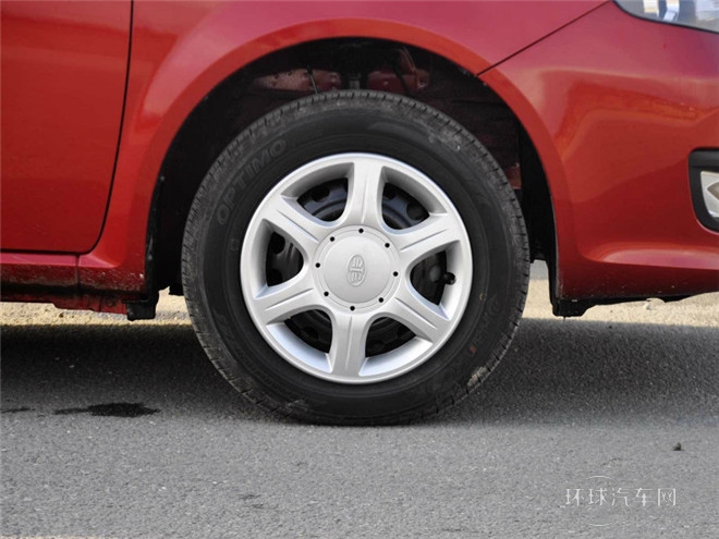 2014款 1.5L 手动标准型