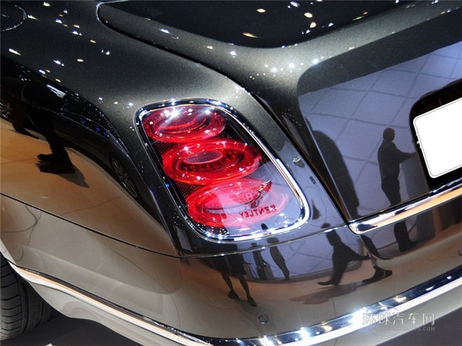 2015款 6.8T 标准版