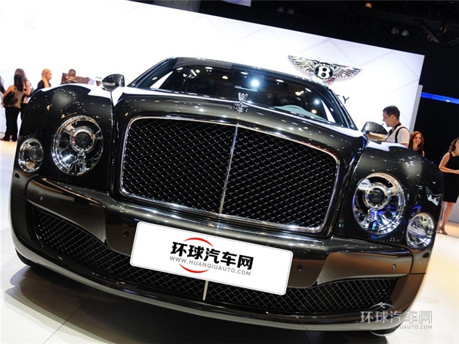 2015款 6.8T 标准版