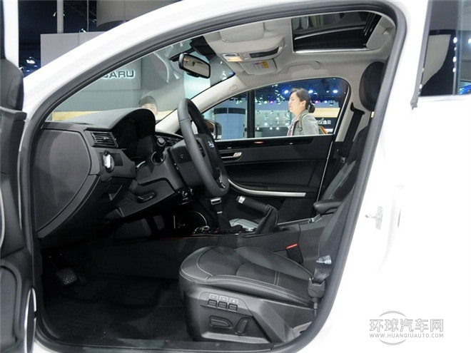 2015款 都市SUV 1.6T 自动型动派