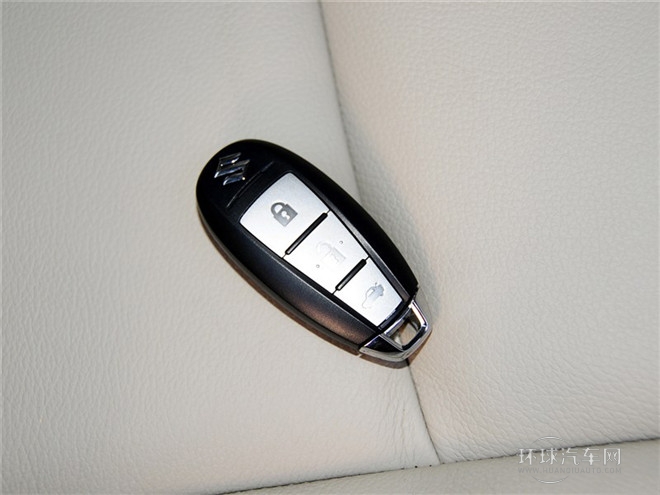 2015款 1.6L 自动乐享型