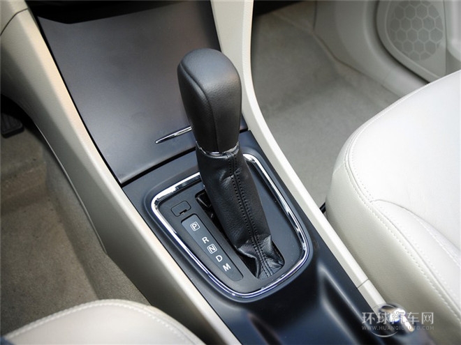 2015款 1.6L 自动乐享型