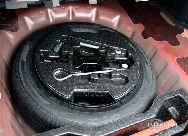 2015款 1.6L 自动尊享型