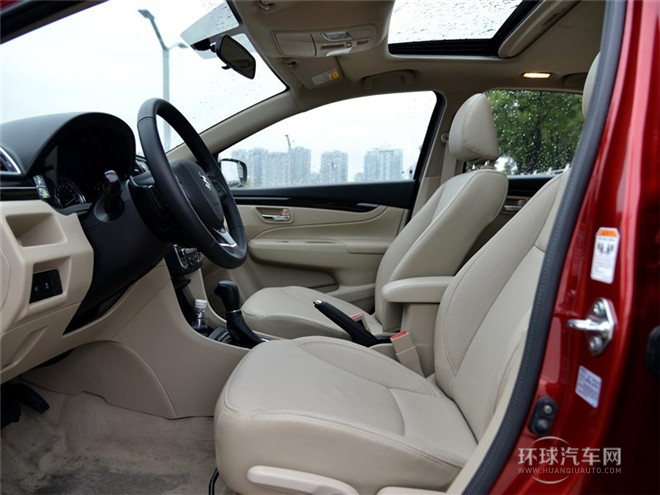 2015款 1.6L 自动尊享型