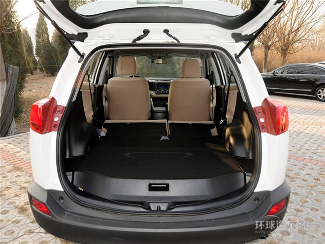 2015款 2.0L CVT两驱都市版