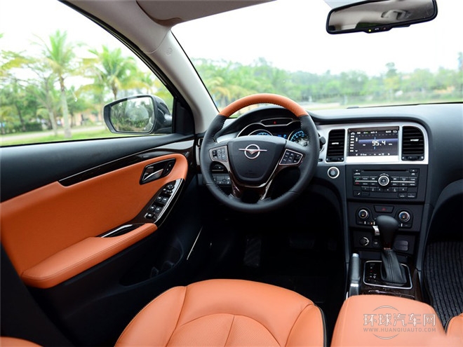 2015款 1.8L 自动豪华型