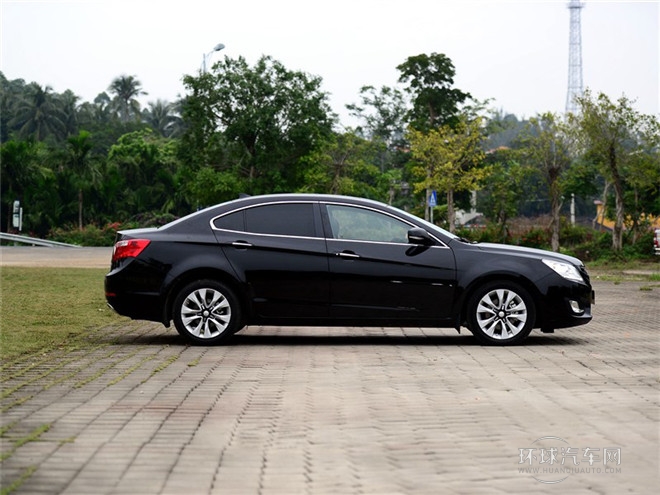 2015款 1.8L 自动豪华型