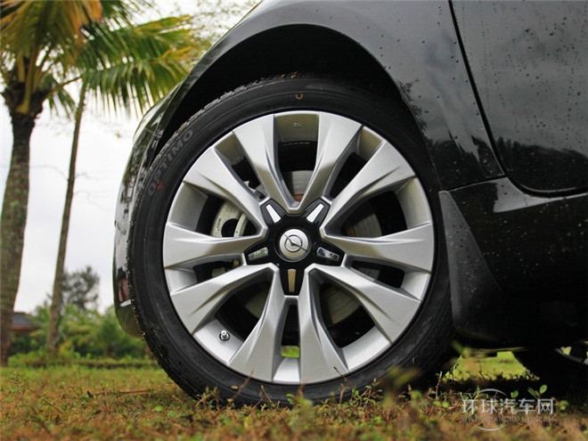2015款 1.8L 自动舒适型